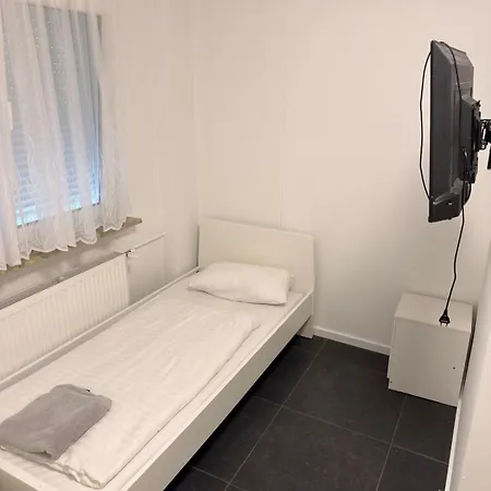 Monteur-&businesshaus, 5 Schlafzimmer Apartment