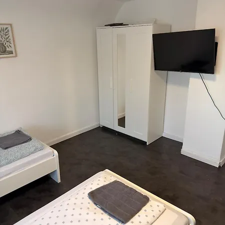 Monteur-&businesshaus, 5 Schlafzimmer *