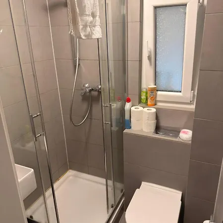 Monteur-&businesshaus, 5 Schlafzimmer Mörfelden-Walldorf